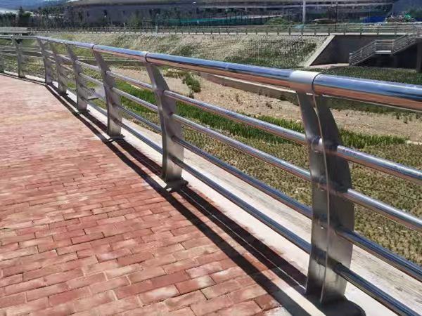 西藏不銹鋼護欄