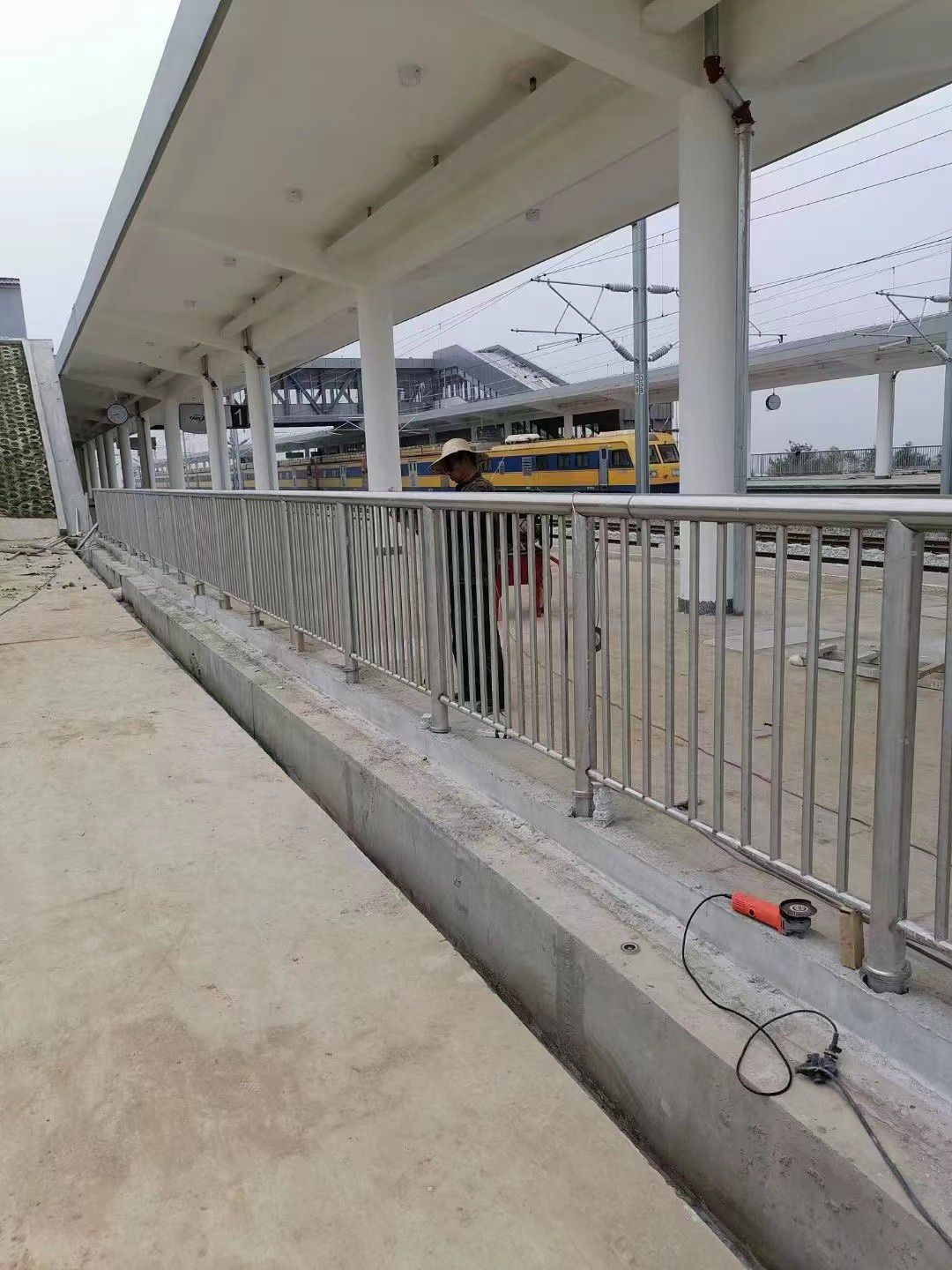 輝南不銹鋼復合管護欄